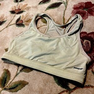 Patagonia tan mesh back sports bra M